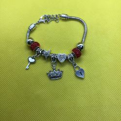 🎁 Red Beads Charm Bracelet 🎁