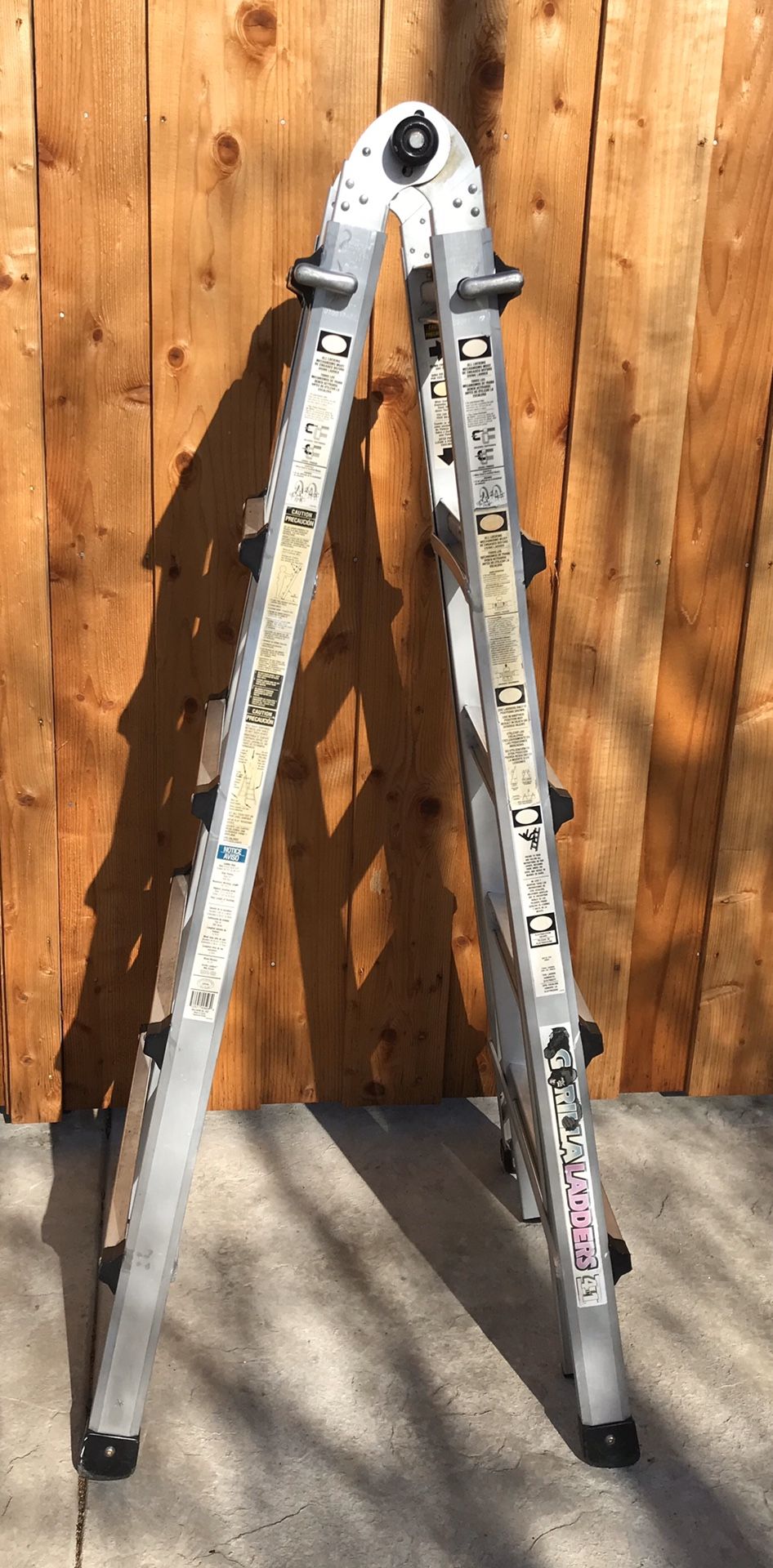 Gorilla 4 in 1 Aluminum Ladder - Model AL-22