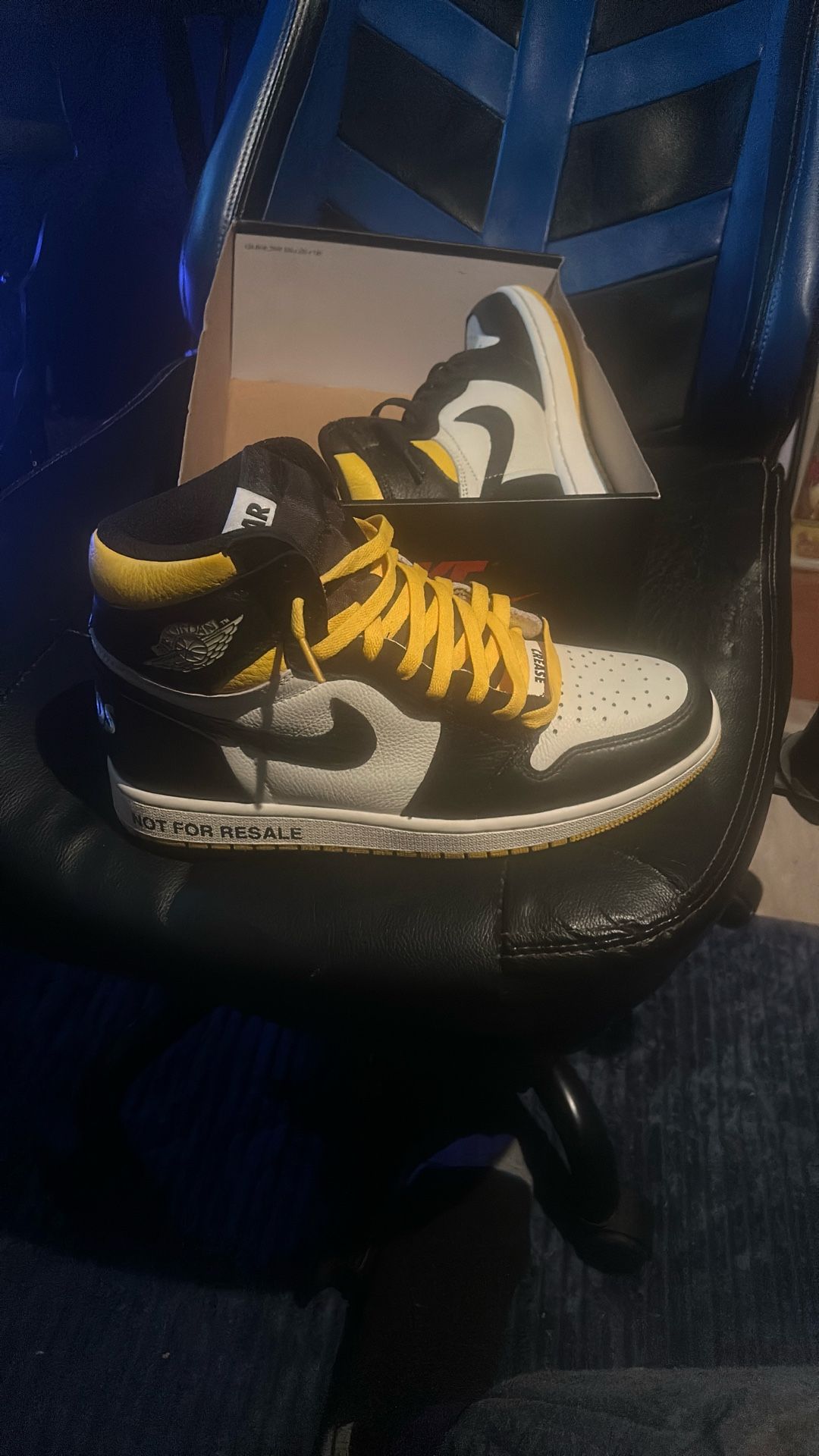 Jordan 1 Retro High Varsity Maize
