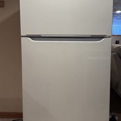 Frigidaire Refrigerator