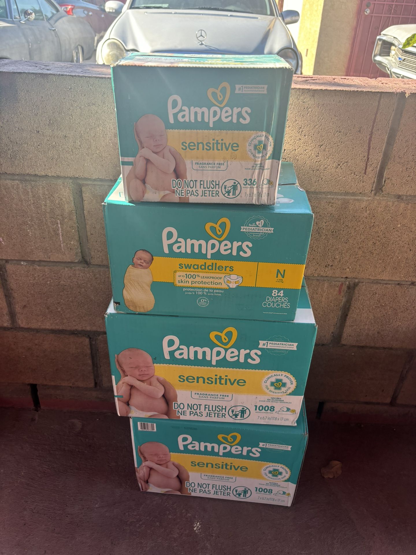 Pampers Sensitive Wipes