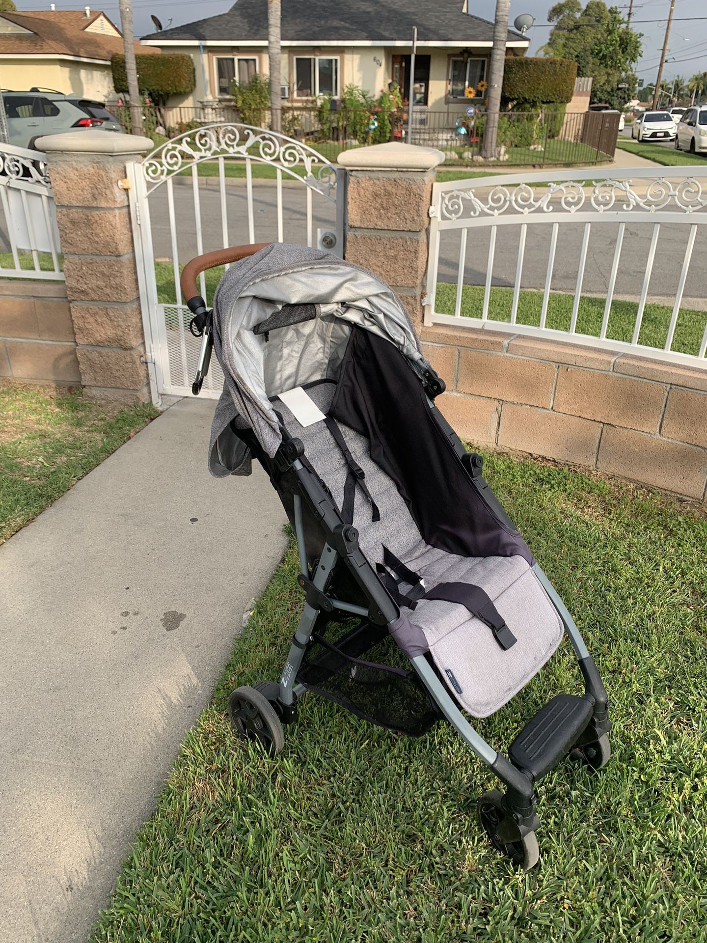 ZOE Stroller