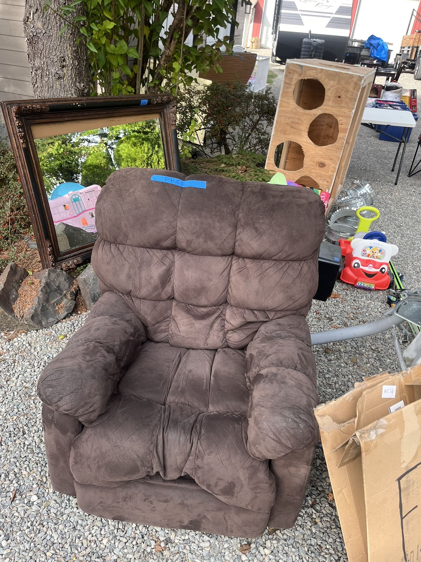 Free Recliner