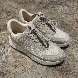 Women’s 8 1/2 Dolce Vita Disco Platform Lace-Up Sneakers