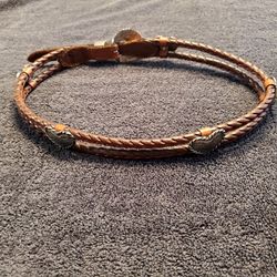 Women's 
BROWN GENUINE LEATHER BRAIDED BELT 
Silver Buckle W Heart Design 
SIZE 32.