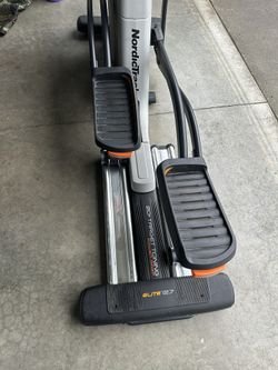 NordicTrack Elite 12.7 Elliptical for Sale in Gresham OR OfferUp