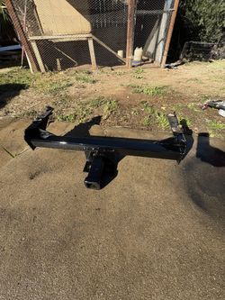 Tow Hitch C10