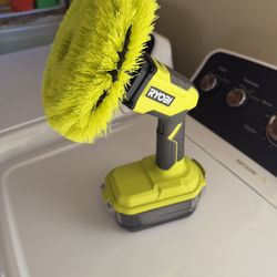 like new RYOBI 18V cordless vortex power scrubber (TOOL ONLY)
