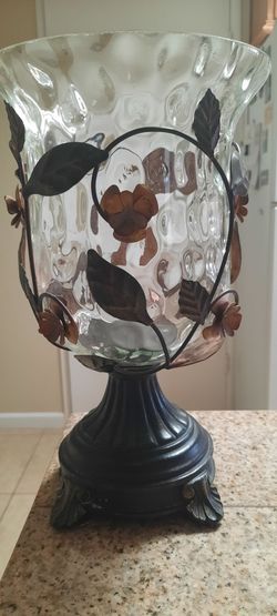 Clear vase/candle holder
