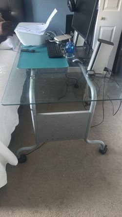 Free desk