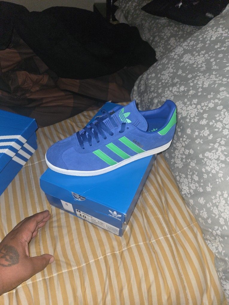 New 10m Adidas Gazelle
