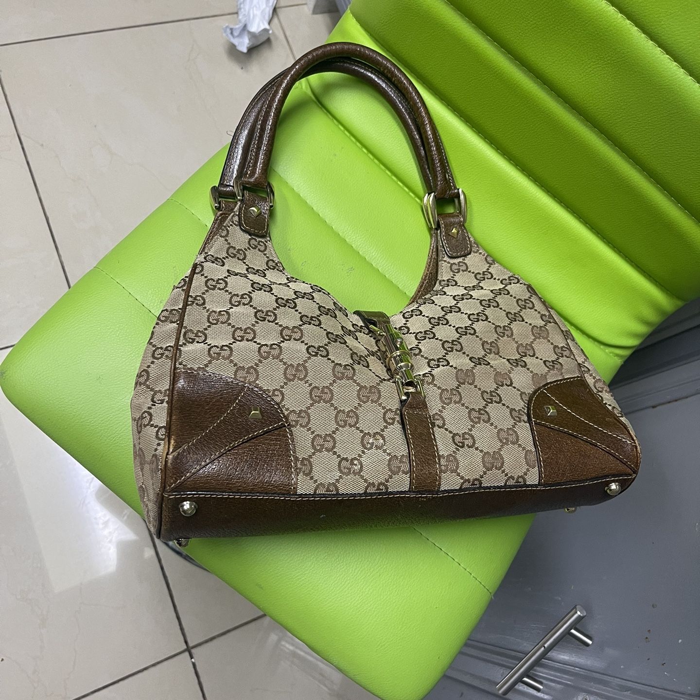 Small Size Gucci Bag Excellent Condition 