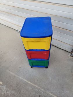 Plastic drawers