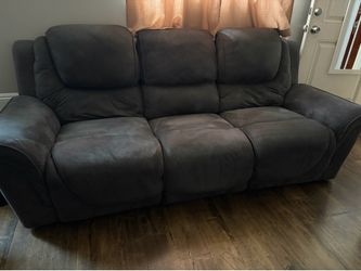 Reclining sofa