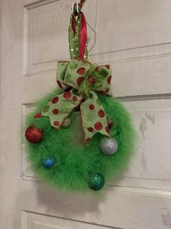 Grinch Fuzzy Wreath