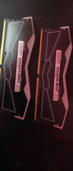RAM: TEAMGROUP T-Force Delta RGB 64GB kit, two 32GB DDR5-5200 sticks.