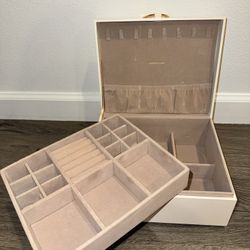 Cream Jewelry Box