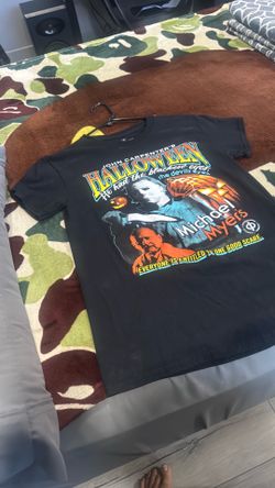 John Carpenter's Halloween Michael Myers Graphic T-Shirt