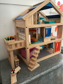 Wooden Dollhouse with furniture and accessories