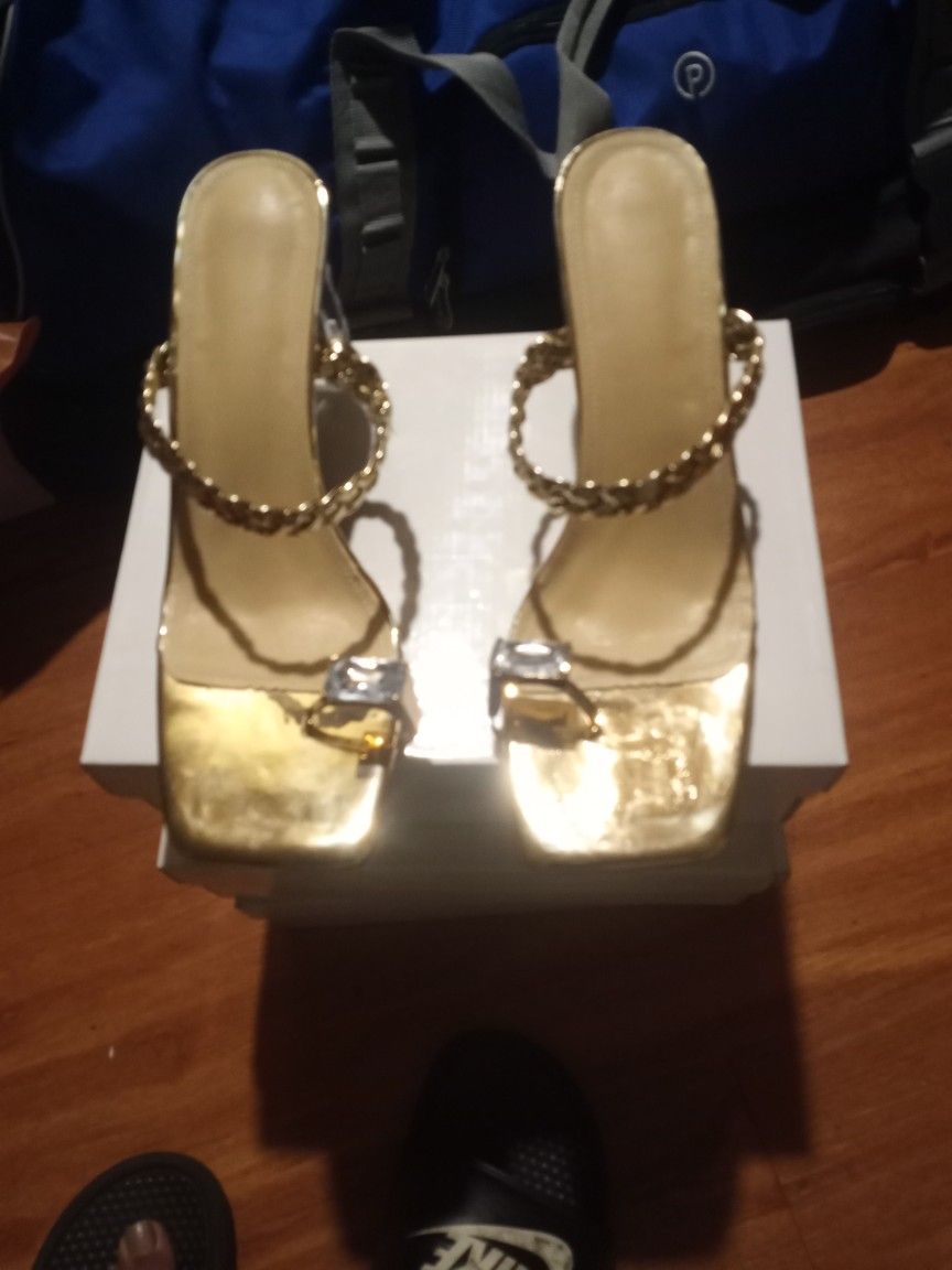 Brand New Gold Heels From Shien With Rings For Toes