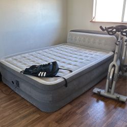 Blowup mattress