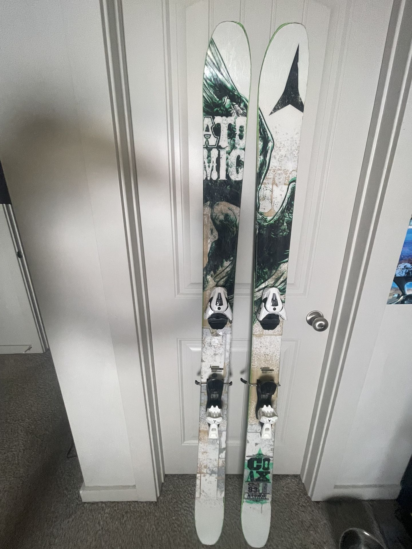 183 Atomic Skis