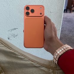 iPhone 17 Pro max (Orange)