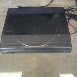 Pioneer Turntable 