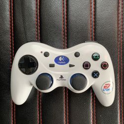 Logitech Cordless Action Controller White EA Sports PS2 G-X2D11 CONTROLLER ONLY