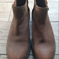 New Clarks Brand Boots 