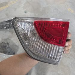 2013 Pathfinder Liftgate Right Light 