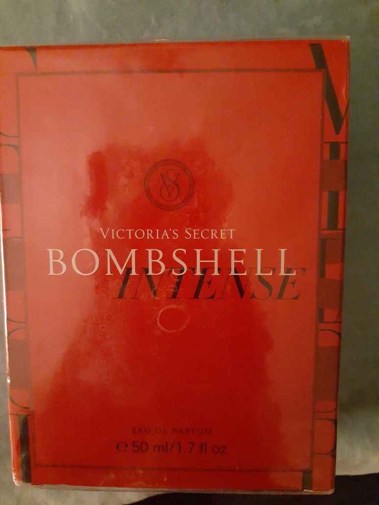 Victoria secret " bombshell intense "parfum