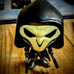 OverWatch Collectible Figurine(REAPPER)