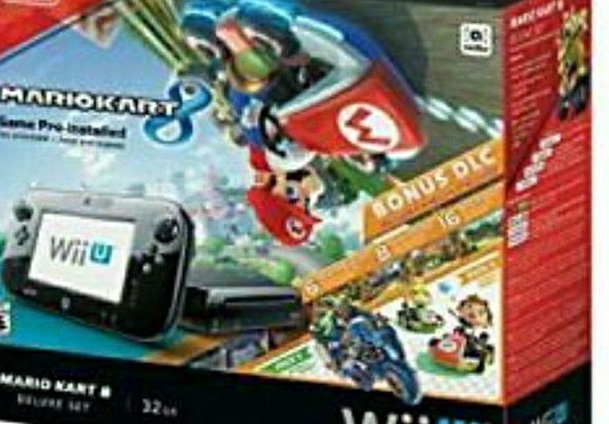 Wii U Mario Kart 8 Edition Bundle w/ Games & Controllers