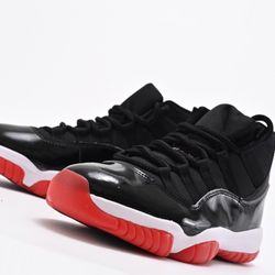 Jordan 11 Playoffs Bred 84