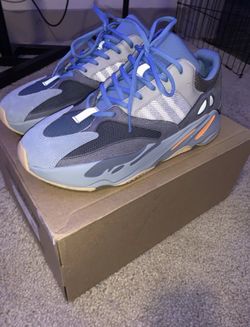 Yeezys 700