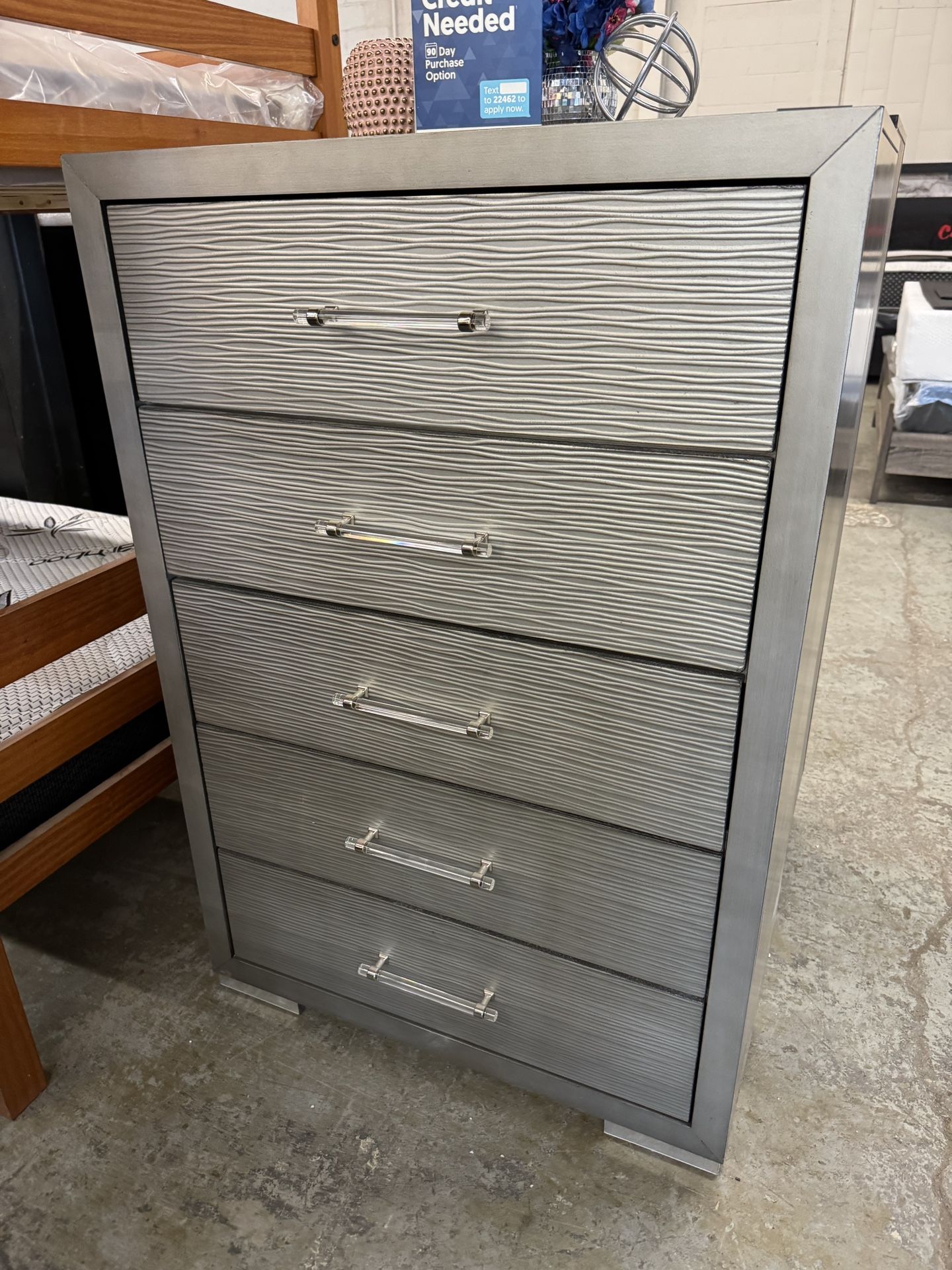 Stylish 5 Drawer Chest Of Drawers
