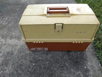 Plano 747 Tackle Box