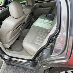 2003 Lincoln Town Car