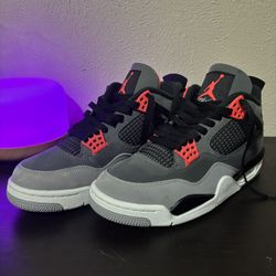 Jordan 4 Infrared 
