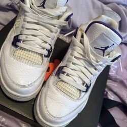 Jordan 4 Retro 