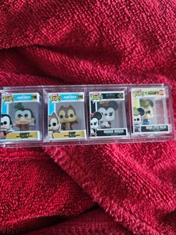 New Itty bitty Disney funko popa
