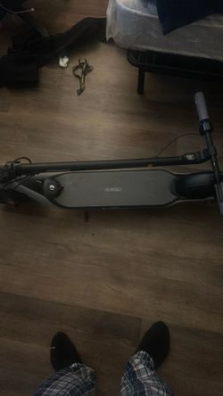 Nine bot scooter