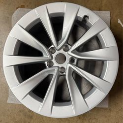 1 Tesla Model 3 Sport wheel 19” rim