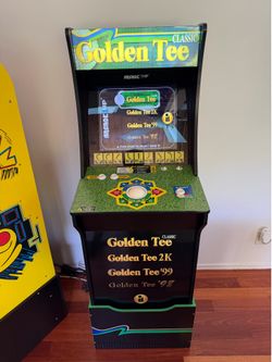 Golden Tee Classic Arcade 1UP with riser