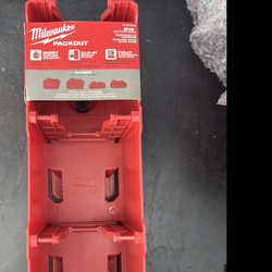 PACKOUT M18 Battery Rack