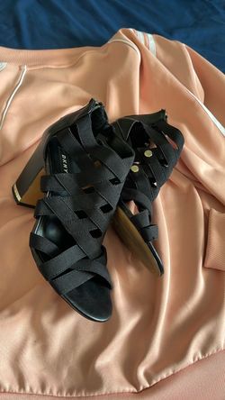 Black high heels size 9.5 good condition