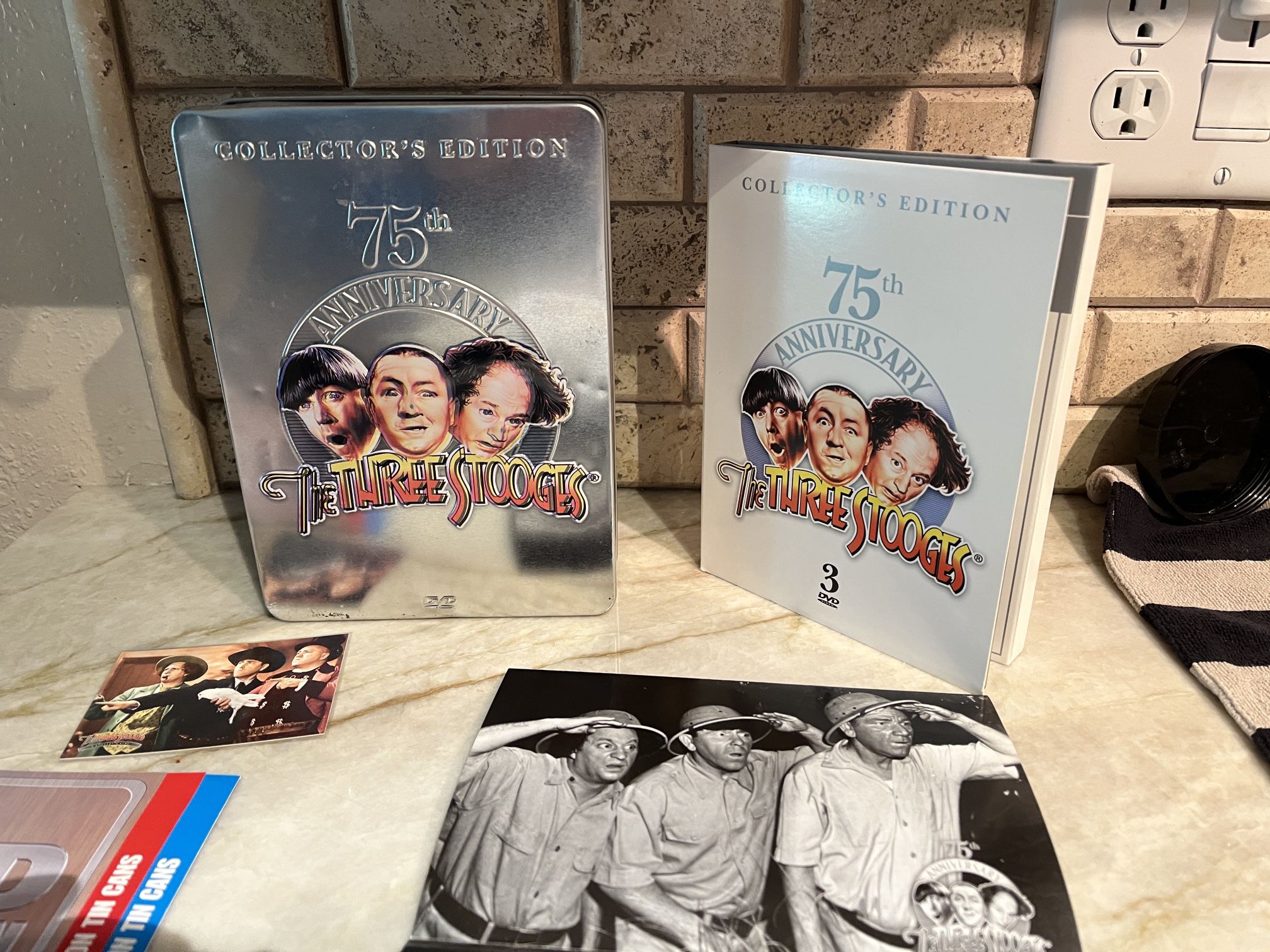 Three Stooges  75 Anniversary Tin Box With 3 DVD Set 