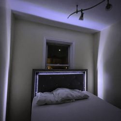 Queen Bed With Mattress 