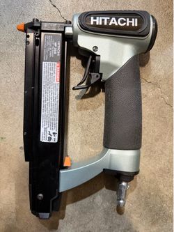 Hitachi NP35A 23 Gauge Pneumatic Micro Pin Nailer for 5/8 to 1-3/8 Inch Power Tool w/ Case
